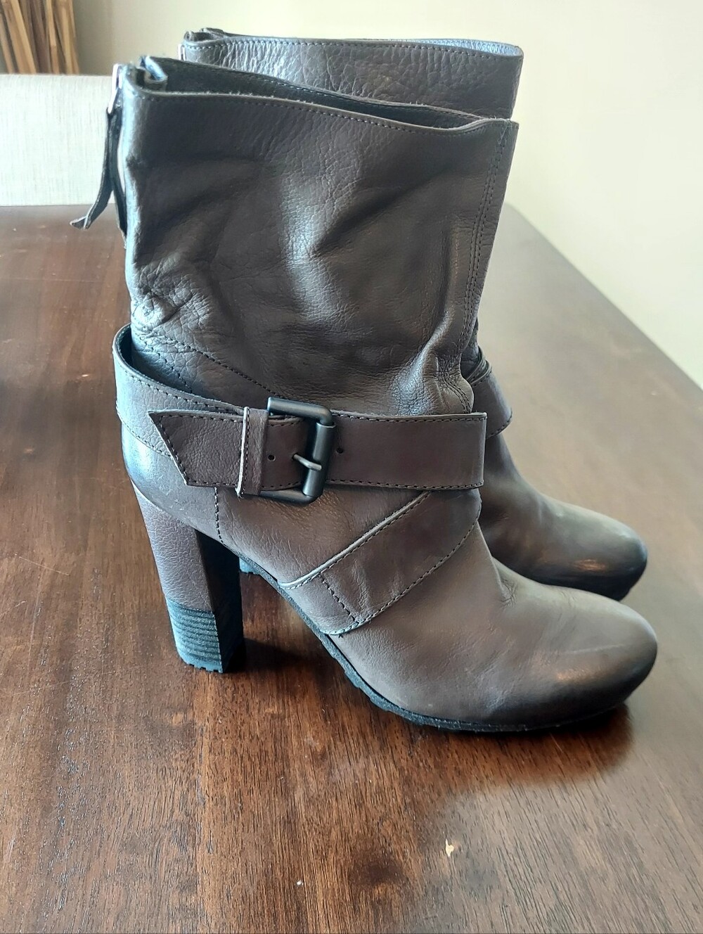 Vic Matie Grey Leather Distressed Bootie